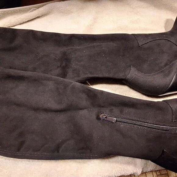 Marc Fisher Gwyneth Suede Over the Knee Boots - New - Picture 3 of 5